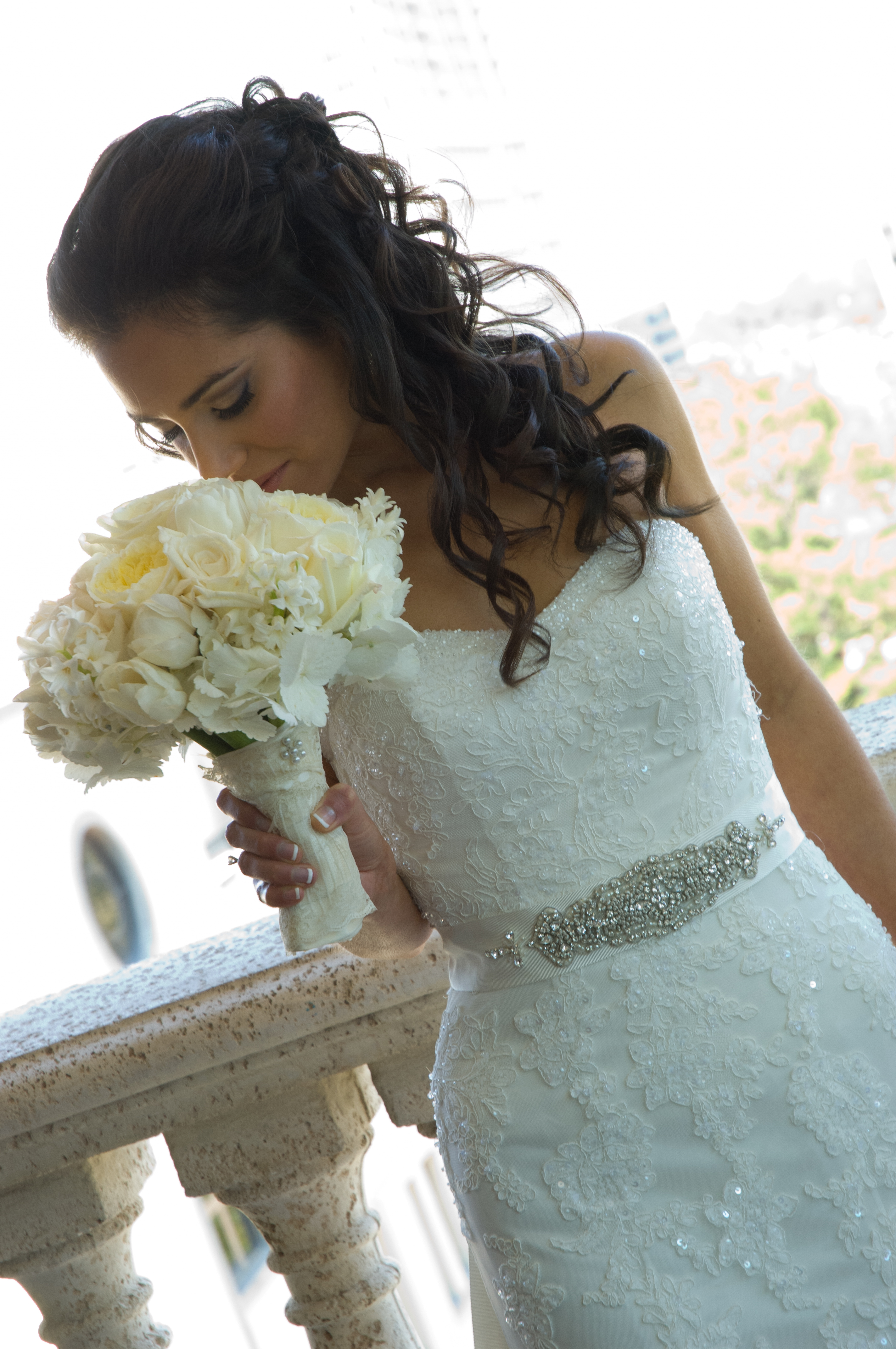 Orlando wedding photographer getting ready bridal candid moments